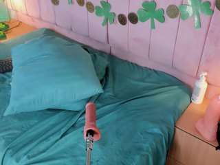 hillary-collins webcam