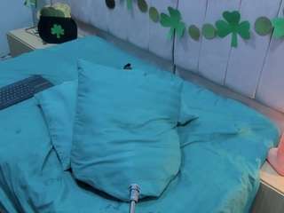 hillary-collins webcam