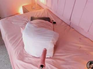 hillary-collins Live Webcam on CamSoda