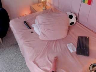 hillary-collins