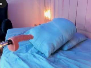 hillary-collins live webcam show