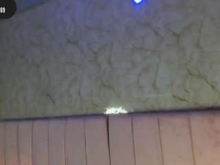 hillary-collins live webcam show