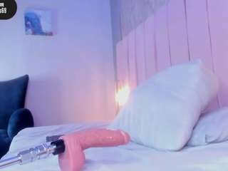hillary-collins live webcam show