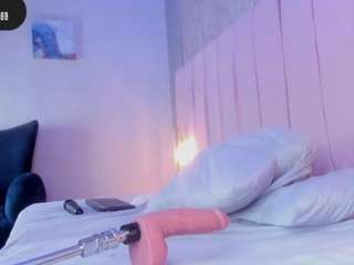 hillary-collins live webcam show