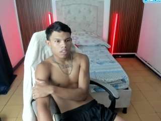 Este modelo está ao vivo agora. juan-mhata