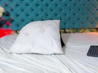 liahgrey's CamSoda show and profile