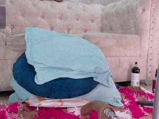 lilith-stone live webcam show
