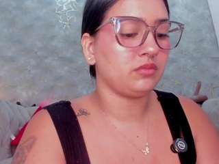 Lilith live webcam show