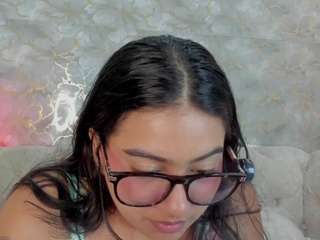Lilith live webcam show
