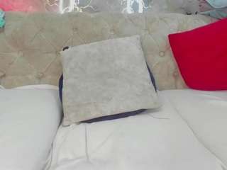 Lilith live webcam show