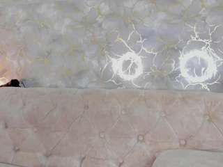 Lilith live webcam show