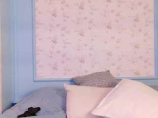 Live webcam model loraine-rios on Soda Cams