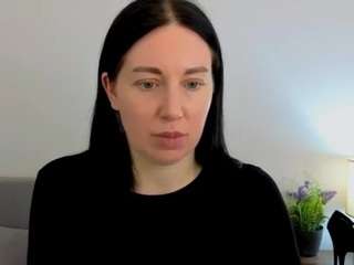 miaseductive Live Webcam on CamSoda