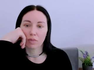 miaseductive's CamSoda show and profile