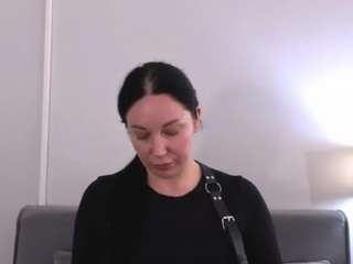 miaseductive live webcam show
