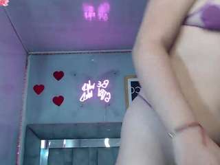 red-bunny-v Live Webcam on CamSoda