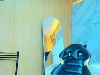 Live stream of roxy-luxe-tf