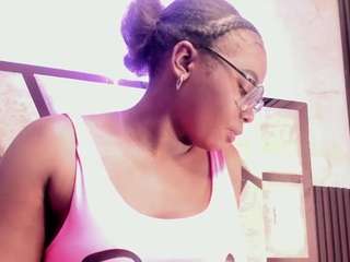 salem-rosee Live Webcam on CamSoda