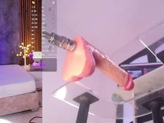 Live webcam model salmazahid on Soda Cams