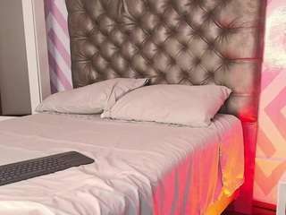 tayrasiny Live Webcam on CamSoda