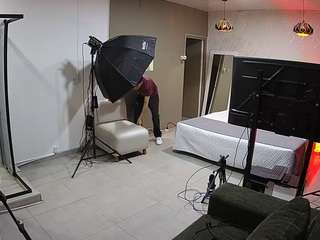 Profile thumbnail for voyeurcam-jb-room-10