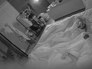 voyeurcam-jb-room-10 live cam profile
