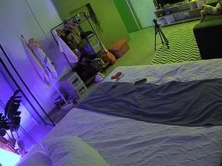 voyeurcam-jb-room-10