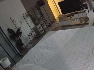 voyeurcam-jb-room-10's CamSoda show and profile