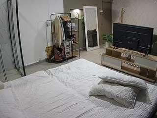 Ten model jest teraz na żywo. voyeurcam-jb-room-10