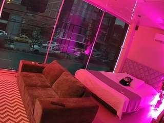 voyeurcam-jb-room-9 live cam profile