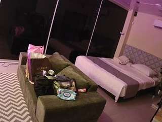 voyeurcam-jb-room-9 live cam profile