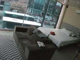 voyeurcam-jb-room-9 live cam profile