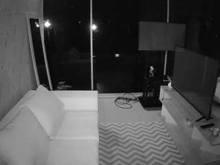 voyeurcam-jb-room-9's CamSoda show and profile