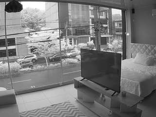 voyeurcam-jb-room-9