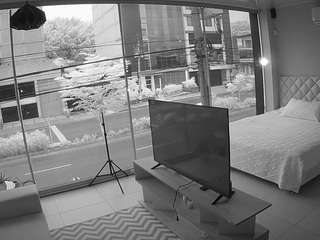voyeurcam-jb-room-9