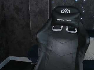 le modèle elsa-roberts est en webcam porno dans un show sur le site camsoda, il possède les tags suivants: anal,public,horny,joi,lush,moaning,naked,natural,nature,oil,orgasm,sex toys,foot fetish,sexy,shaved pussy,skinny,squirter,strip,striptease,tattoos