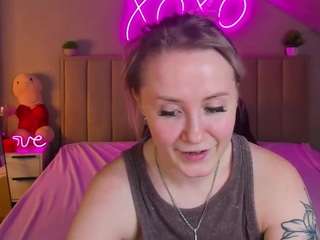 Live webcam model elsa-roberts on Soda Cams