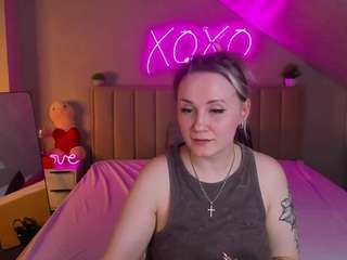 Live webcam model elsa-roberts on Soda Cams