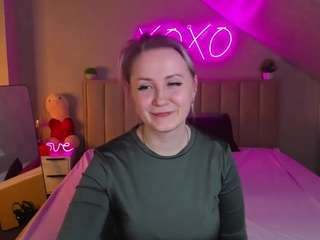 elsa-roberts Live Webcam on CamSoda