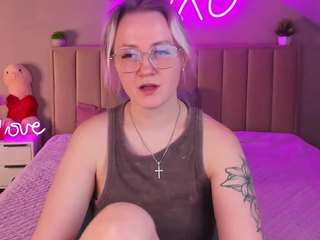 elsa-roberts Toy live webcam