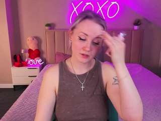 elsa-roberts live cam profile