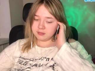 idafripp's CamSoda show and profile