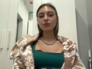 lonalardin's CamSoda show and profile