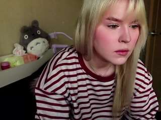 le modèle marivelcuddeback est en webcam porno dans un show sur le site camsoda, il possède les tags suivants: ahegao,amateur,tattoos,strip,sexy,role play,no drinking,nature,foot fetish,flashing,dirty talk,curvy,blue eyes,blonde hair,big tits,ass,hd,white