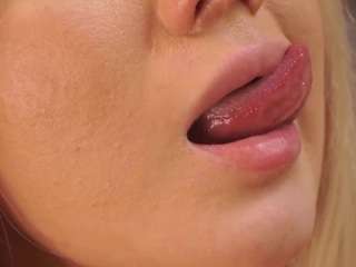 mechelleschirmer webcam