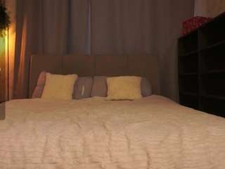 Live webcam model mechelleschirmer on Soda Cams