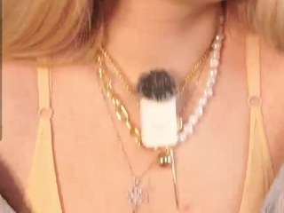 mechelleschirmer live cam profile