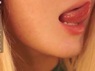 mechelleschirmer webcam