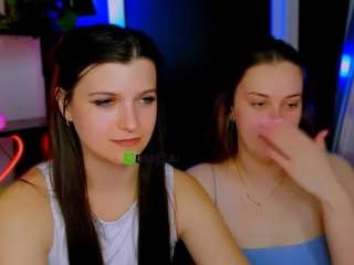 rachel-hot1's CamSoda show and profile