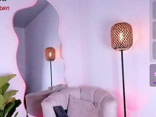 Live webcam model rossmeow on Soda Cams